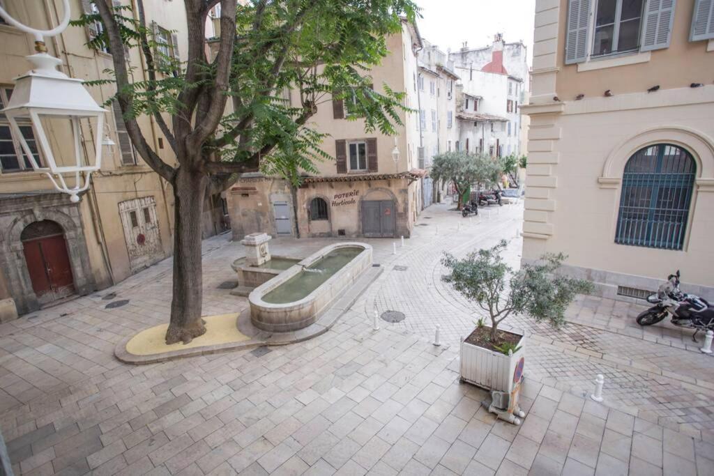 Gregbnb - Centre Ancien - T2 Street Art - Wifi تولون المظهر الخارجي الصورة